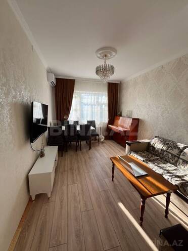Продаётся 3-комн. вторичка 65 м², м. Ахмедлы, photo 1 from 12