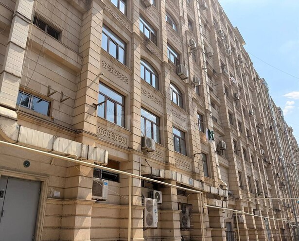 Satılır 4 otaqlı köhnə tikili 110 m², Nərimanov r., photo 10 from 20