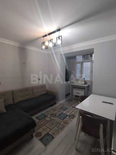 Сдаётся 3-комн. вторичка 70 м², м. Ази Асланов, photo 1 from 13