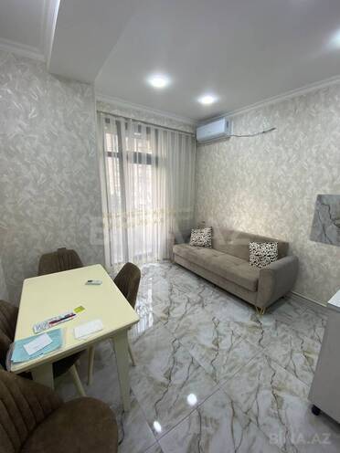 Сдаётся 2-комн. новостройка 45 м², м. Кара Караев, photo 1 from 9