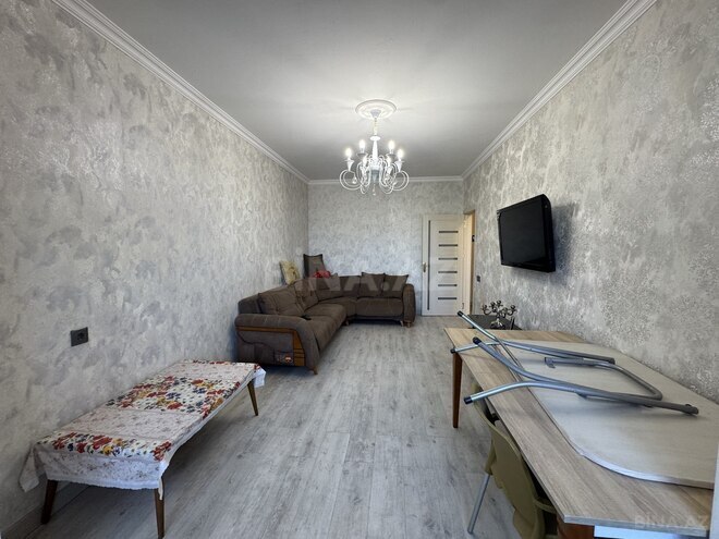Продается 2-комн. вторичка 65 м², пос. Ахмедлы, photo 3 from 11
