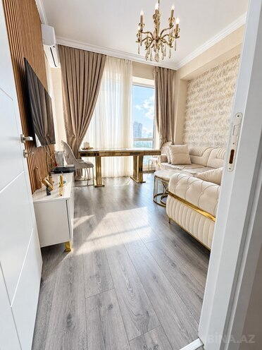 Продается 2-комн. новостройка 55 м², м. 20 января, photo 1 from 17