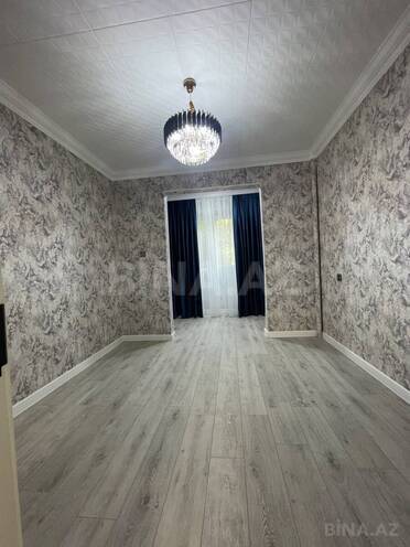 Продается 3-комн. вторичка 65 м², м. Ази Асланов, photo 7 from 17