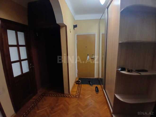 Сдается 3-комн. вторичка 75 м², м. Кара Караев, photo 5 from 25
