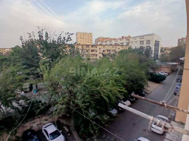 Сдается 3-комн. вторичка 75 м², м. Кара Караев, photo 20 from 25