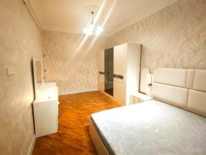 Сдается 3-комн. вторичка 74 м², м. Кара Караев, photo 10 from 25