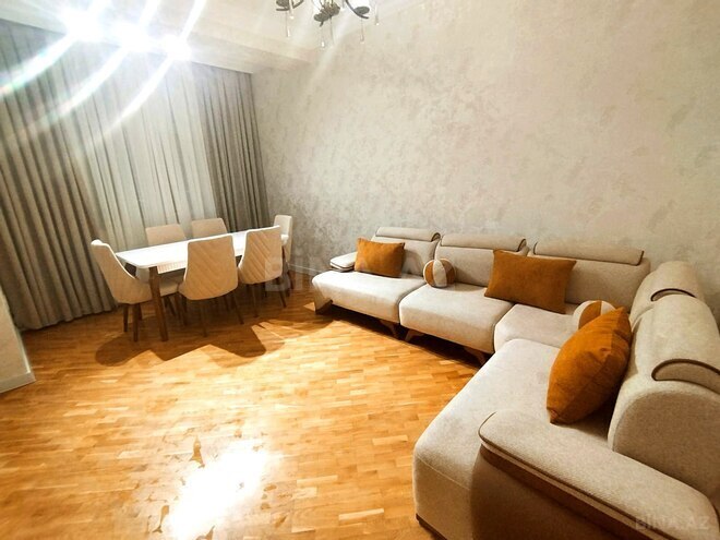 Сдается 3-комн. вторичка 74 м², м. Кара Караев, photo 7 from 25