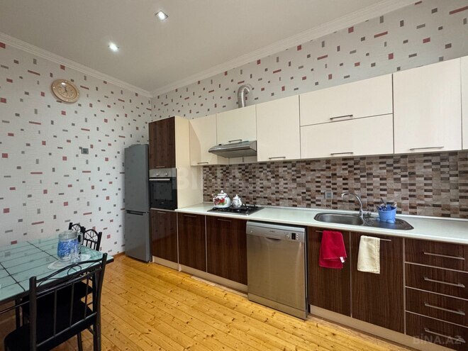 Satılır 4 otaqlı həyət evi/bağ evi 176 m², Novxanı q., photo 11 from 18