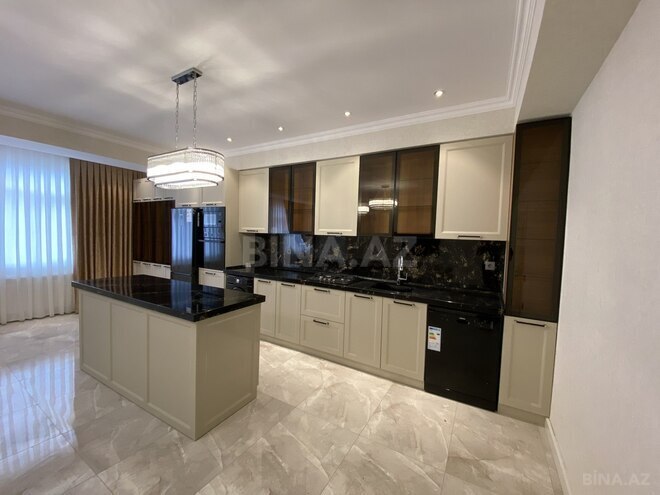 Сдаётся 3-комн. новостройка 155 м², Хатаинский р., photo 13 from 32