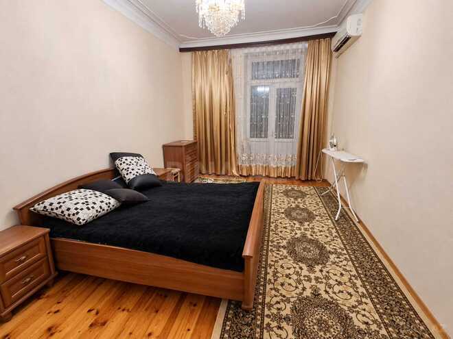Продается 3-комн. вторичка 85 м², м. Кара Караев, photo 4 from 11