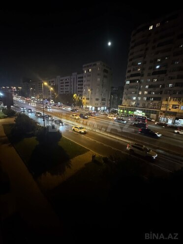 Satılır 3 otaqlı köhnə tikili 90 m², 8-ci mikrorayon q., photo 1 from 20