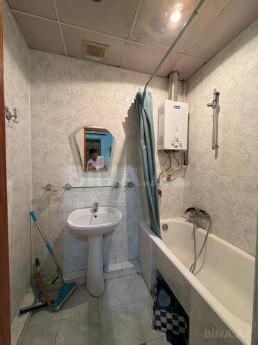 Satılır 3 otaqlı köhnə tikili 70 m², Qara Qarayev m., photo 10 from 15