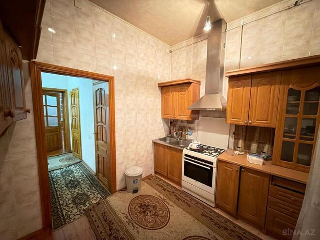 Satılır 3 otaqlı köhnə tikili 70 m², Qara Qarayev m., photo 9 from 15