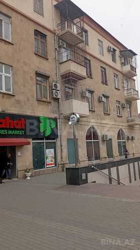 Satılır 3 otaqlı köhnə tikili 70 m², Qara Qarayev m., photo 14 from 15
