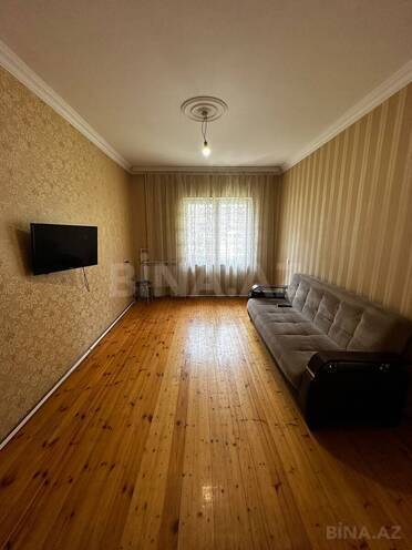 Satılır 2 otaqlı köhnə tikili 60 m², İnşaatçılar m., photo 1 from 22