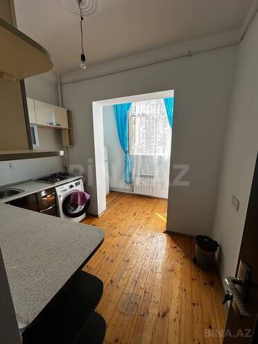 Satılır 2 otaqlı köhnə tikili 60 m², İnşaatçılar m., photo 9 from 22