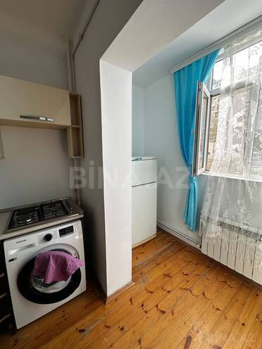 Satılır 2 otaqlı köhnə tikili 60 m², İnşaatçılar m., photo 11 from 22