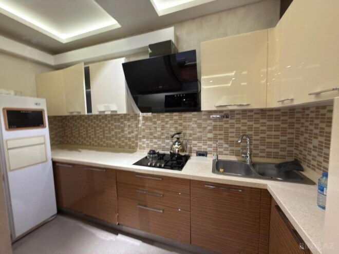 İcarəyə verilir 4 otaqlı yeni tikili 200 m², Gənclik m., photo 9 from 25