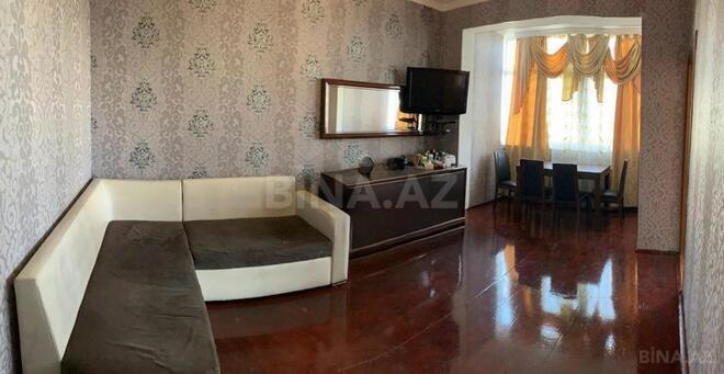 Сдаётся 2-комн. вторичка 60 м², м. 20 января, photo 1 from 10