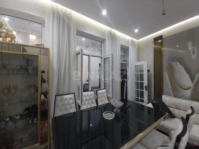 Продается 2-комн. вторичка 35 м², м. Сахил, photo 1 from 11