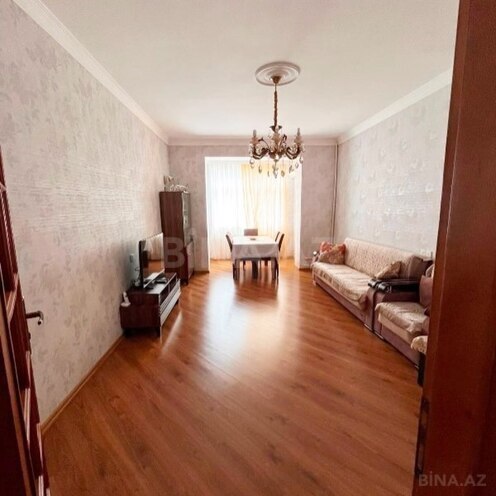 Satılır 2 otaqlı köhnə tikili 61 m², Elmlər Akademiyası m., photo 1 from 12