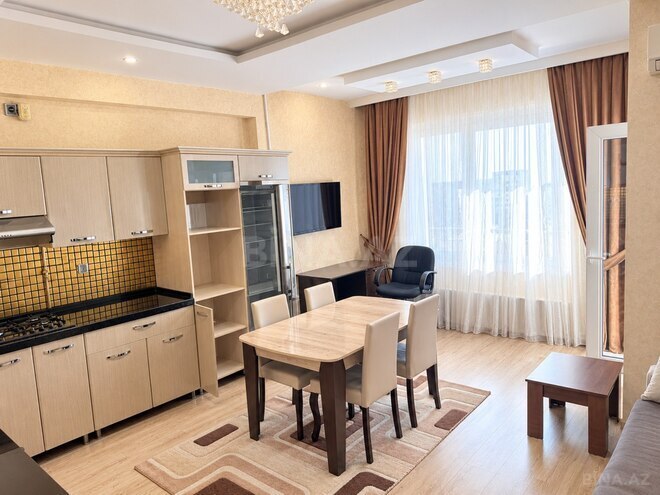 Сдаётся 2-комн. новостройка 60 м², м. Элмляр Академиясы, photo 1 from 8