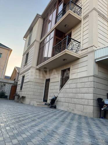Продается 8-комн. дом/дача 330 м², пос. Бадамдар, photo 1 from 20