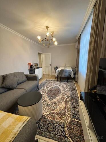 Продаётся 2-комн. вторичка 50 м², м. Насими, photo 1 from 13