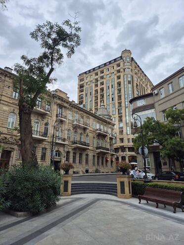 İcarəyə verilir 2 otaqlı yeni tikili 75 m², İçəri Şəhər m., photo 3 from 15