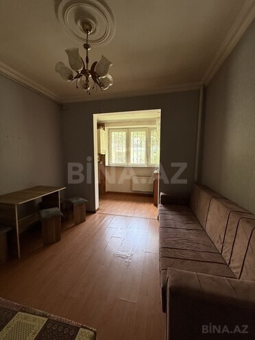 Продается 2-комн. вторичка 65 м², м. Ази Асланов, photo 3 from 10