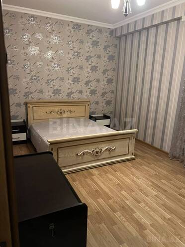 Сдается 2-комн. новостройка 95 м², м. Нефтчиляр, photo 1 from 18
