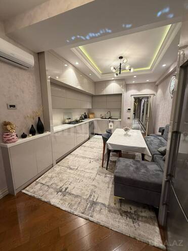 İcarəyə verilir 4 otaqlı yeni tikili 180 m², 28 May m., photo 1 from 25