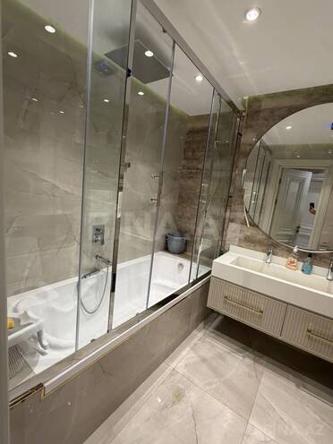 İcarəyə verilir 4 otaqlı yeni tikili 180 m², 28 May m., photo 17 from 25