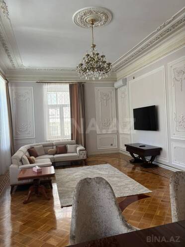 İcarəyə verilir 4 otaqlı köhnə tikili 150 m², Nizami m., photo 3 from 15
