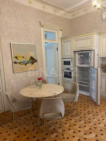 İcarəyə verilir 4 otaqlı köhnə tikili 150 m², Nizami m., photo 11 from 15