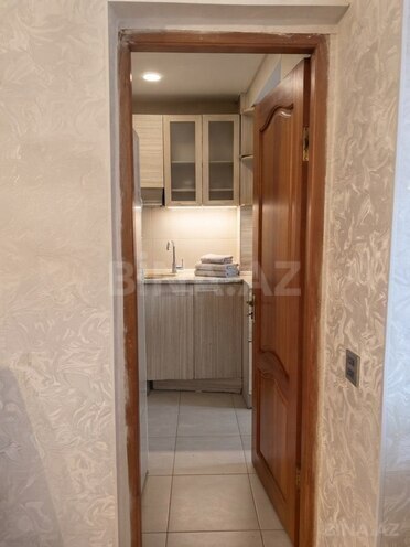 Продаётся 2-комн. вторичка 40 м², м. Элмляр Академиясы, photo 8 from 13