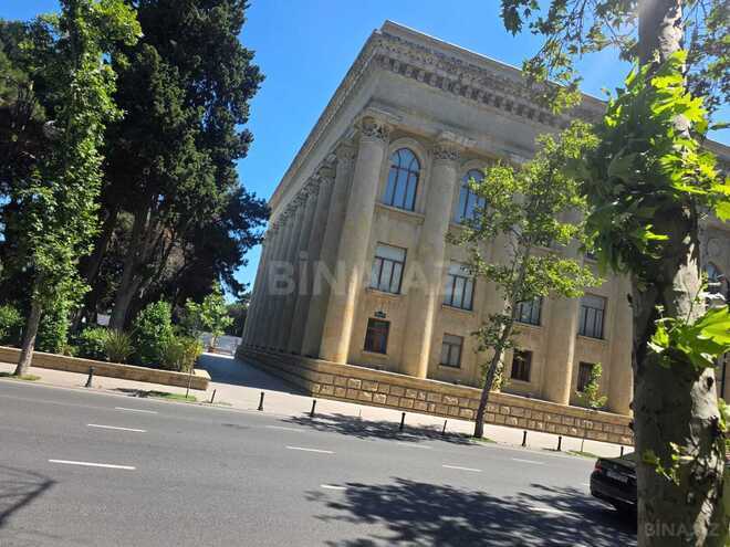Продается 2-комн. вторичка 55 м², м. Сахил, photo 1 from 20