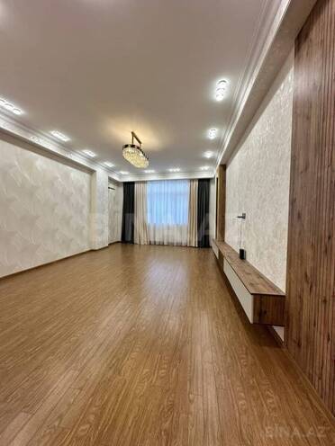 Продаётся 3-комн. новостройка 136 м², м. Нефтчиляр, photo 12 from 14