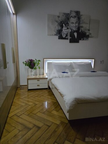 İcarəyə verilir 2 otaqlı köhnə tikili 75 m², Sahil m., photo 8 from 13
