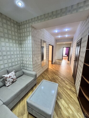 Продаётся 3-комн. новостройка 120 м², Абшеронcкий  р., photo 4 from 11
