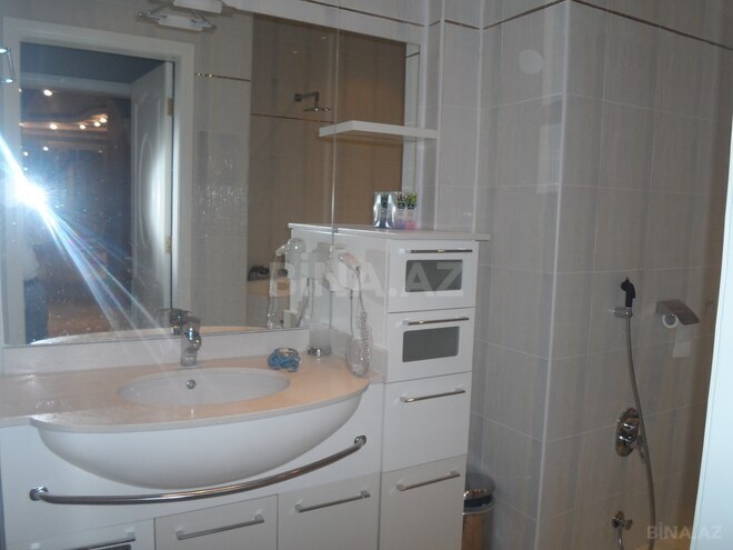 İcarəyə verilir 4 otaqlı yeni tikili 275 m², İçəri Şəhər m., photo 12 from 16