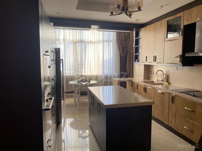 Продаётся 3-комн. новостройка 175 м², м. Низами, photo 11 from 22