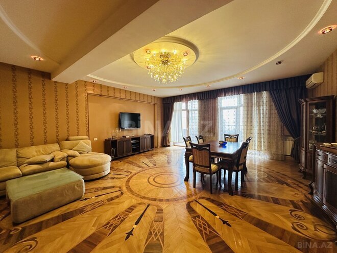 Satılır 3 otaqlı yeni tikili 160 m², 28 May m., photo 1 from 27