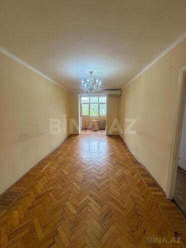 Продается 3-комн. вторичка 68 м², м. Нариман Нариманов, photo 1 from 12