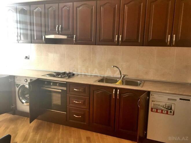 Сдается 3-комн. новостройка 136 м², м. Элмляр Академиясы, photo 17 from 32