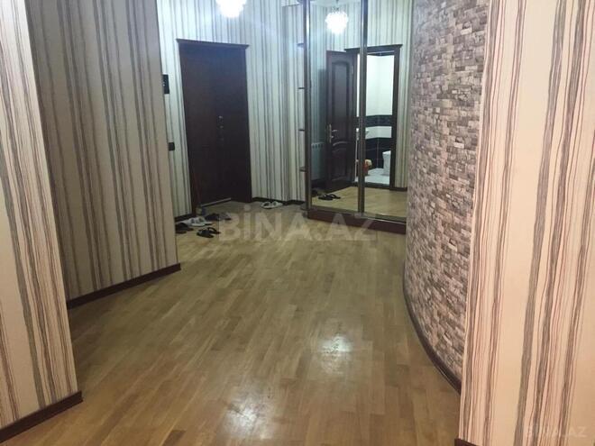 Сдается 3-комн. новостройка 136 м², м. Элмляр Академиясы, photo 12 from 32