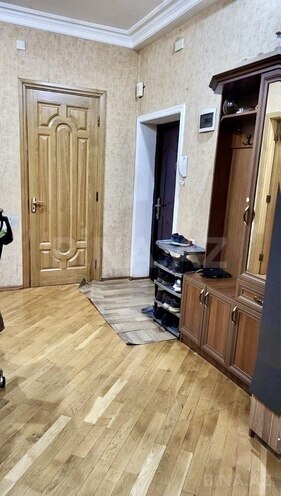 İcarəyə verilir 2 otaqlı yeni tikili 110 m², 28 May m., photo 6 from 10