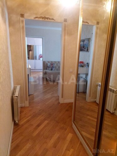 Продаётся 2-комн. вторичка 62 м², м. Низами, photo 7 from 14