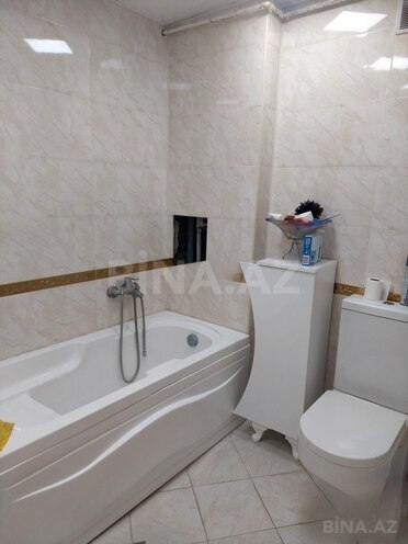 Продаётся 2-комн. вторичка 62 м², м. Низами, photo 10 from 14