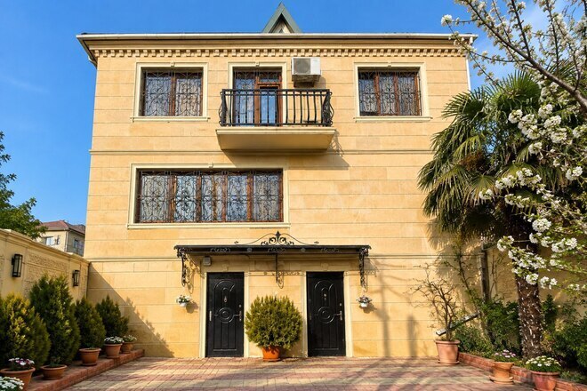 Satılır 6 otaqlı həyət evi/bağ evi 450 m², Nəsimi m., photo 1 from 18